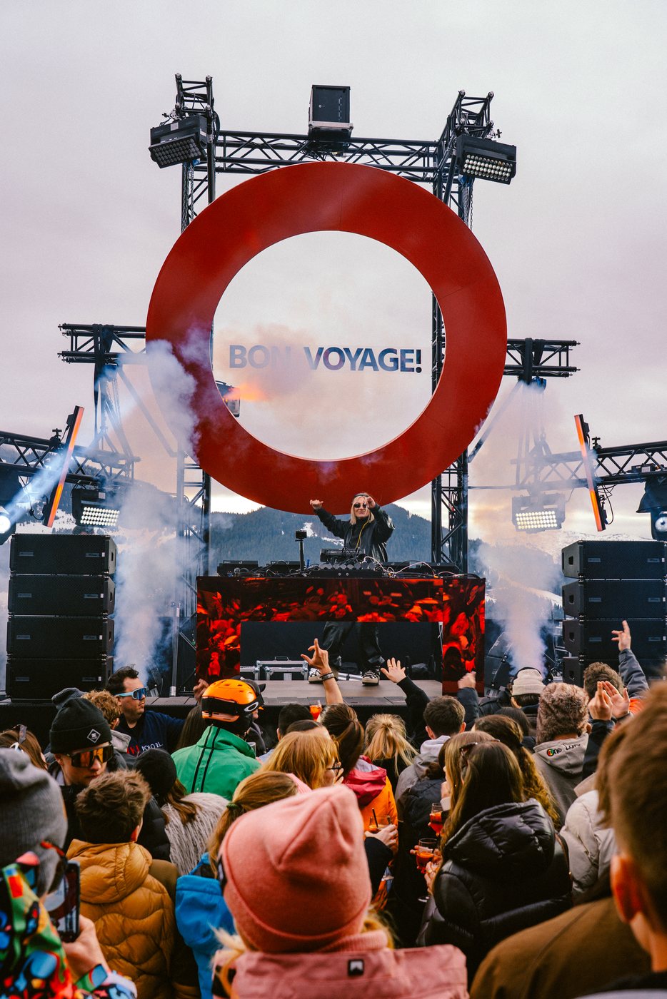 BON VOYAGE! — The red ring